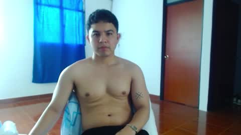 Robin online show from 11-11-25, 04:40