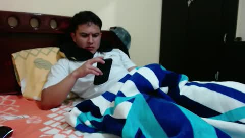 Robin online show from 12-04-25, 04:00