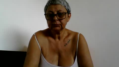 Snapshot of atikaarea chatting on 08-04-26, 10:29 atikaarea online show from 08-04-26, 10:29