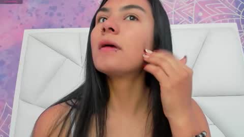 Atilana Diaz online show from 09-11-25, 04:07