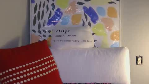 AtirahCali online show from 12-22-25, 01:41