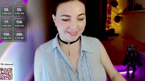 Snapshot of atlantisdreams chatting on 10-28-25, 09:17 Coral online show from 10-28-25, 09:17