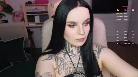 online every day between 10am-23pm online show from 06-15-26, 06:04