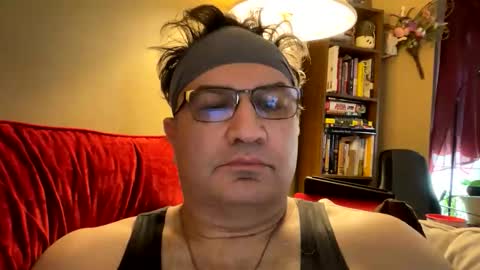 Snapshot of atozzzz chatting on 05-31-26, 02:46 atozzzz online show from 05-31-26, 02:46