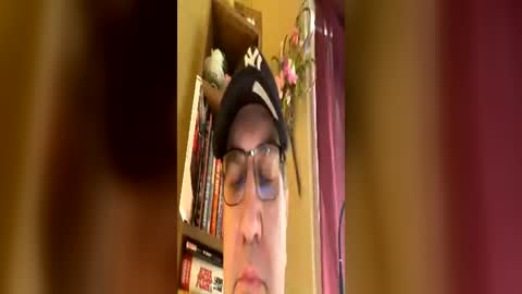 Snapshot of atozzzz chatting on 06-13-26, 02:37 atozzzz online show from 06-13-26, 02:37