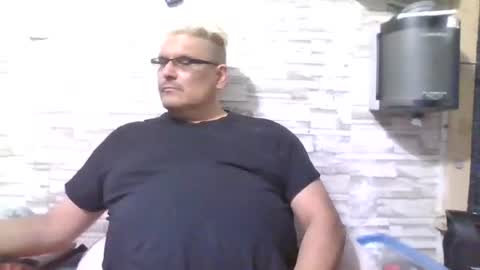 Snapshot of atr2424 chatting on 03-05-25, 11:17 A online show from 03-05-25, 11:17