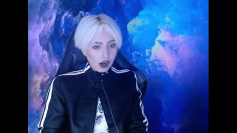 Aubrey online show from 01-20-25, 01:32