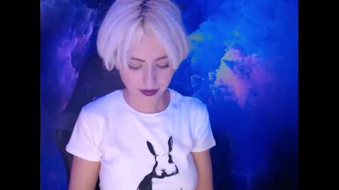 Aubrey online show from 01-20-25, 04:34