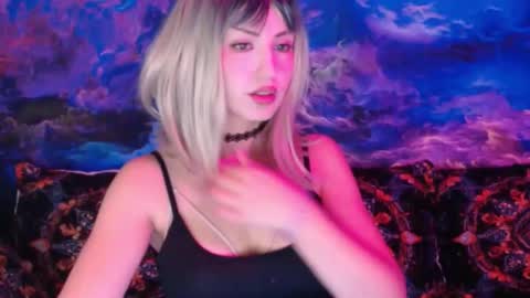 Aubrey online show from 12-16-25, 09:09