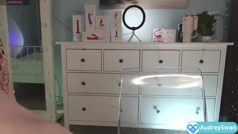 Mary online show from 03-01-26, 07:49