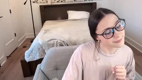 Miss Audrey online show from 01-26-25, 09:29