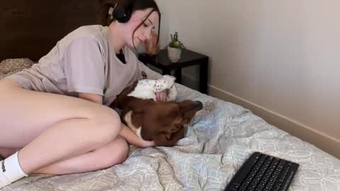 Miss Audrey online show from 02-09-25, 08:45