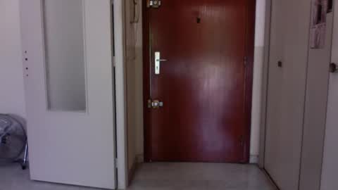 auguste688483 online show from 04-20-26, 08:06