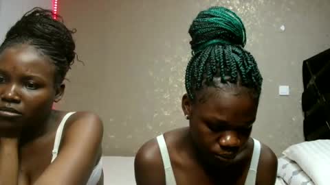 Auleria online show from 06-09-26, 04:07