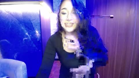 aura_cute_ online show from 04-14-26, 03:45