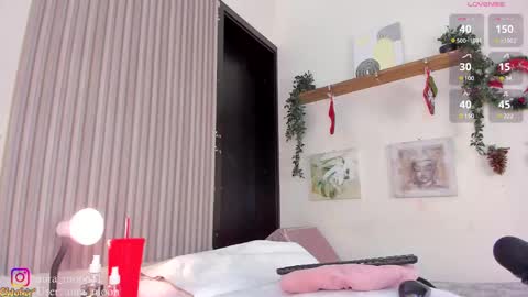 Snapshot of aura_moon chatting on 12-17-24, 10:34 Hello I am Marcela follow me on my instagram aura moon11 online show from 12-17-24, 10:34