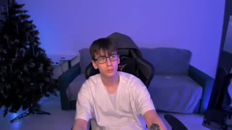 auracrye online show from 12-25-24, 09:11