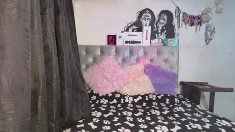 aurasensorial27 online show from 10-19-25, 04:57