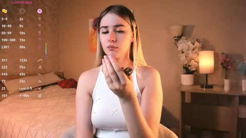 Liana online show from 03-04-26, 01:11