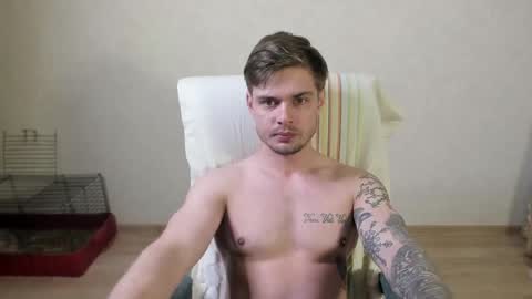 Snapshot of aurelius_x1 chatting on 05-30-26, 04:31 Maks online show from 05-30-26, 04:31