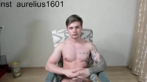 Snapshot of aurelius_x1 chatting on 06-11-26, 10:30 Maks online show from 06-11-26, 10:30