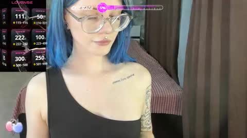 Snapshot of aurora__cute chatting on 11-20-25, 07:46 Auroraa Cute online show from 11-20-25, 07:46