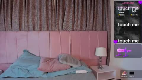 aurora_divine online show from 02-28-25, 02:09