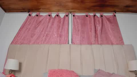 aurora_divine online show from 03-11-25, 07:25