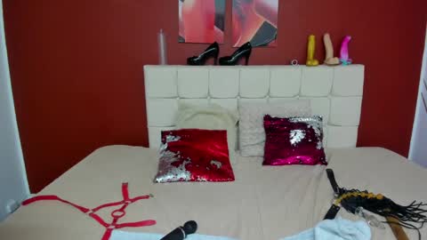 AURORA online show from 02-05-25, 03:31