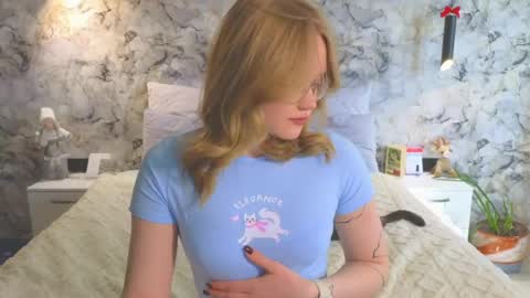 Kate online show from 04-30-26, 03:13