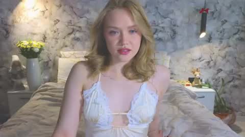 Kate online show from 06-12-26, 08:35