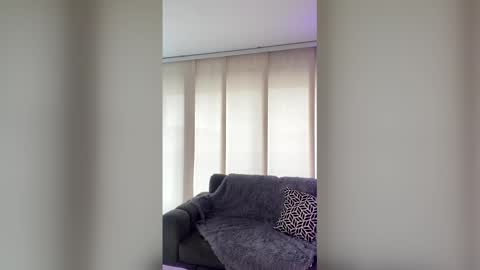 Snapshot of aurora_monroe_ chatting on 03-06-26, 03:08 Aurora online show from 03-06-26, 03:08