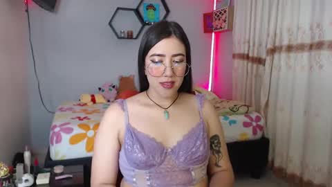 Snapshot of aurora_shy_ chatting on 02-14-25, 08:37 Aurora  online show from 02-14-25, 08:37