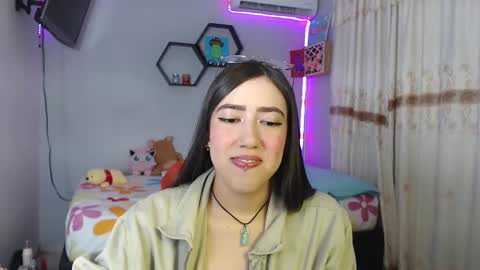 Snapshot of aurora_shy_ chatting on 02-26-25, 12:05 Aurora  online show from 02-26-25, 12:05