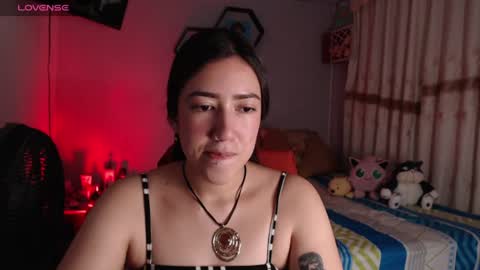 Snapshot of aurora_shy_ chatting on 07-02-26, 12:43 Aurora online show from 07-02-26, 12:43