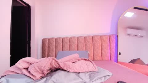 auroraa_miller online show from 01-09-26, 11:57