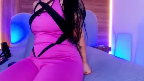 auroraa_miller online show from 06-12-26, 03:05