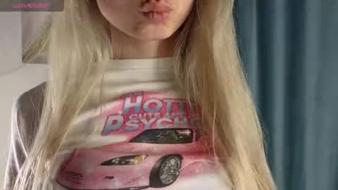 Aurora online show from 09-20-25, 01:34