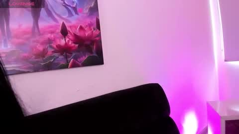 Aurora Diaz online show from 09-10-25, 09:15