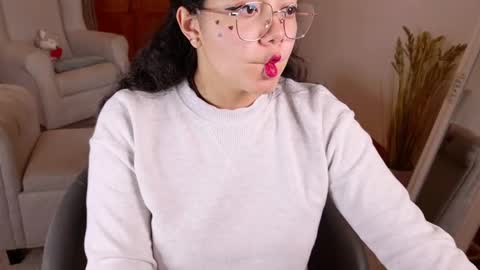 Aurora online show from 11-09-25, 09:24