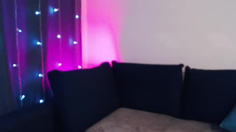 Aurora online show from 02-15-26, 07:51