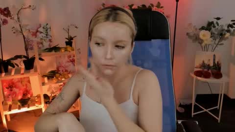 aurorawrenfield online show from 01-15-26, 05:01