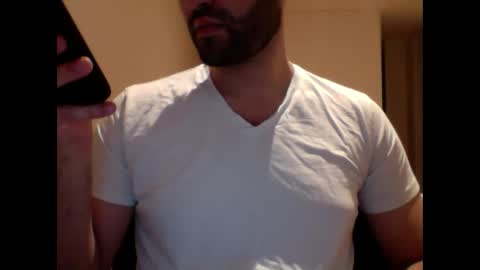 Snapshot of aussie099 chatting on 01-19-25, 08:50 aussie099 online show from 01-19-25, 08:50