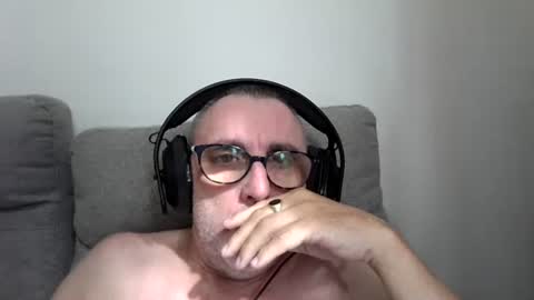 Snapshot of aussie_ozzie chatting on 05-17-26, 12:41 aussie_ozzie online show from 05-17-26, 12:41