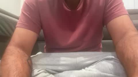 Snapshot of aussiejoeblack chatting on 05-27-26, 12:13 aussiejoeblack online show from 05-27-26, 12:13
