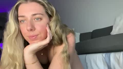 aussielulu online show from 05-04-26, 06:42