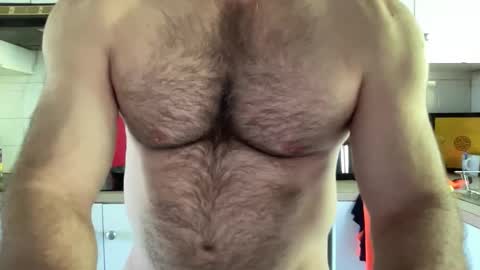AussieMuscleDad online show from 06-01-26, 03:41