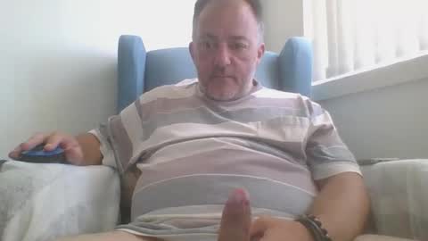 Snapshot of aussiesydguy chatting on 12-18-25, 02:17 chatbateaussie online show from 12-18-25, 02:17