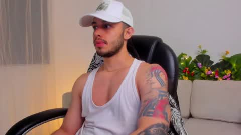 Snapshot of austin_coljs chatting on 06-14-26, 05:31 AUSTIN COL online show from 06-14-26, 05:31