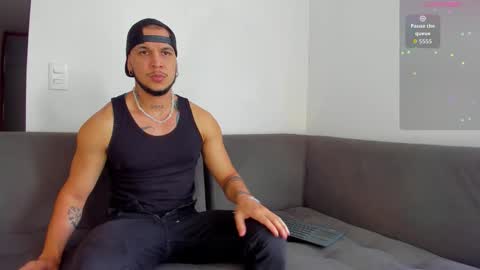 A online show from 11-06-25, 08:21